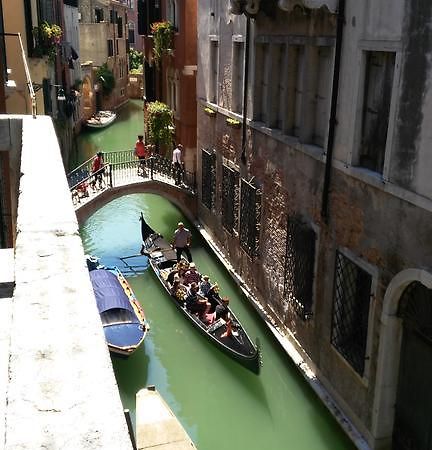Balcone Sul Canale Venice Ngoại thất bức ảnh