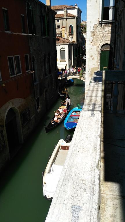 Balcone Sul Canale Venice Ngoại thất bức ảnh
